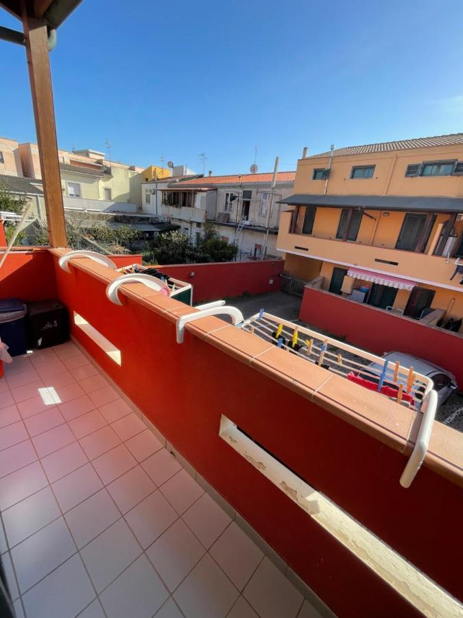 Black&White Apartamento Porto Torres Exterior foto