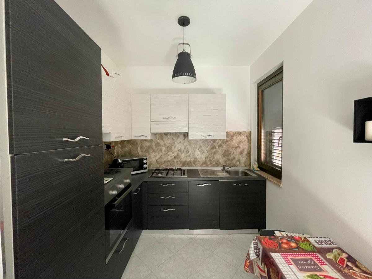 Black&White Apartamento Porto Torres Exterior foto